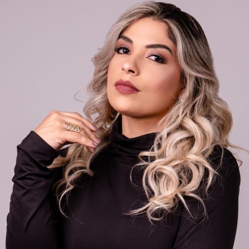 Dra. Camile Moraes: Fé, Estética e Propósito em Cada Transformação.