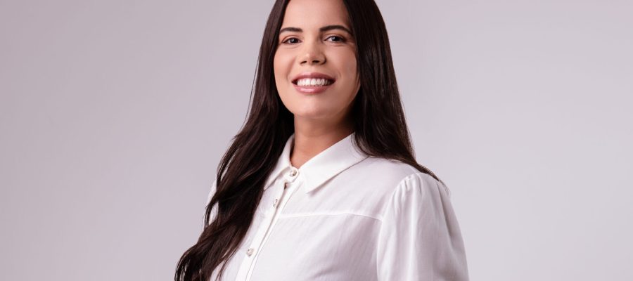 Yasmine Silva: a especialista que transforma proteção em confiança